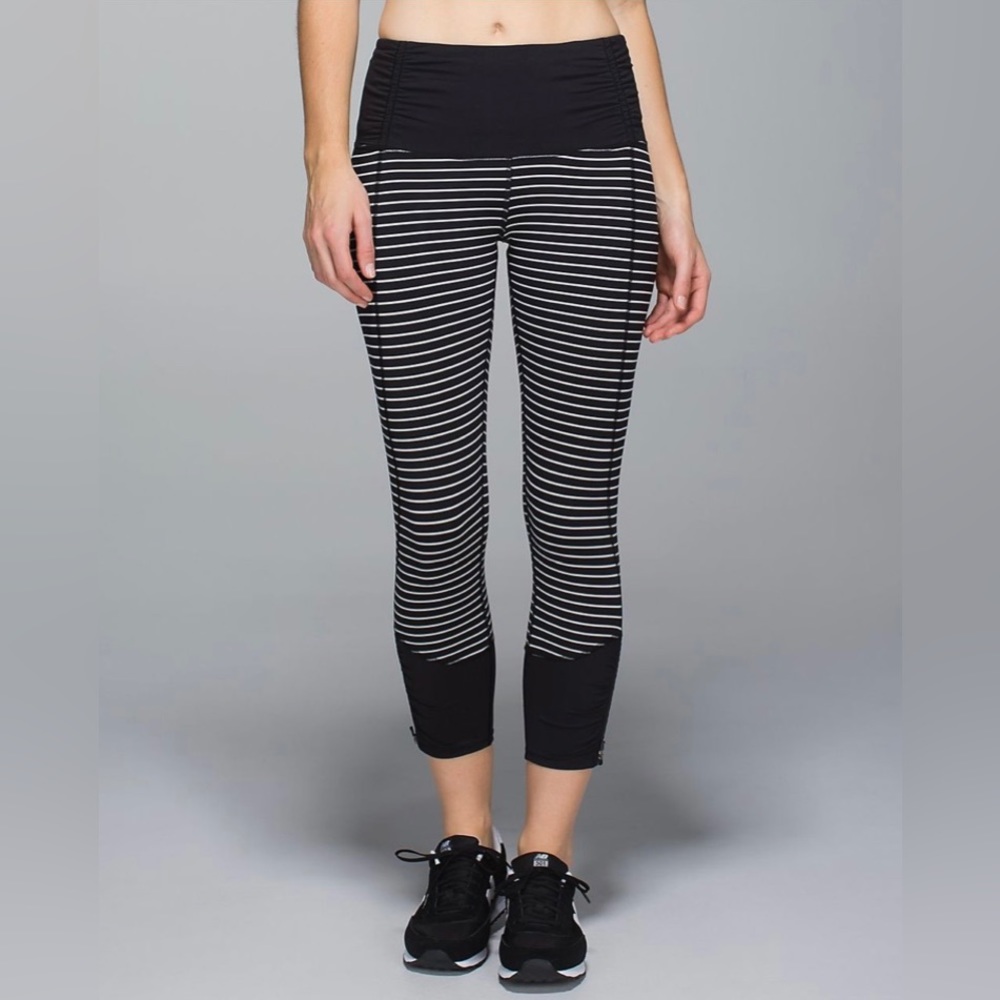Lululemon Runday Crop Parallel Stripe Size 4 - Picture 8 of 15